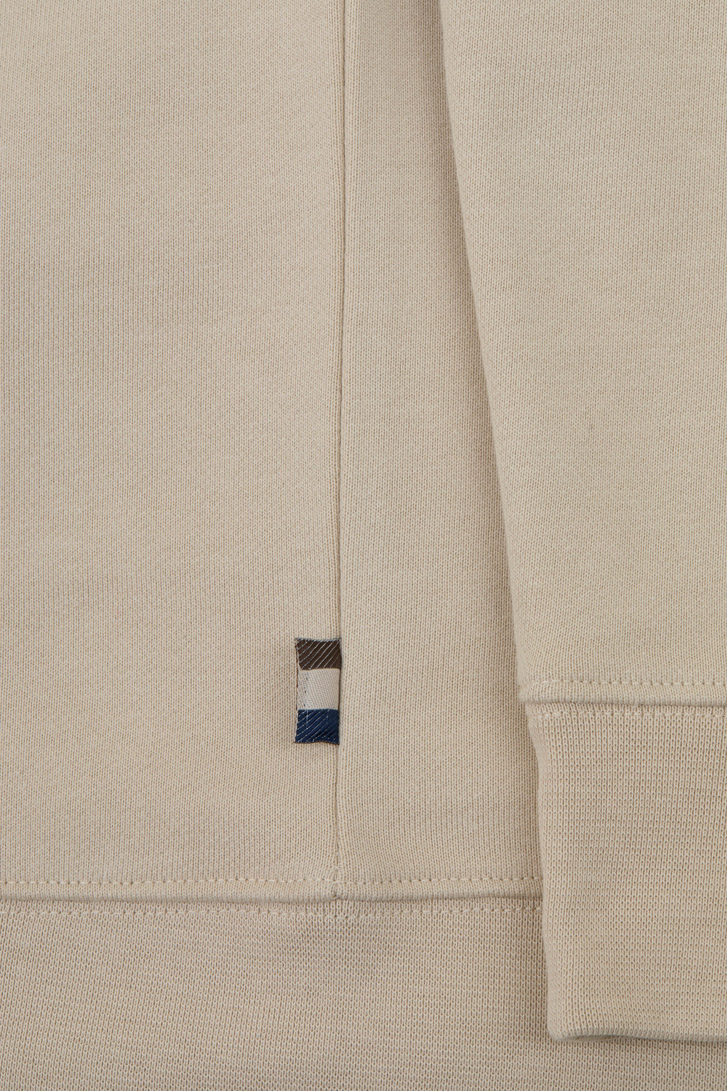 Badge Crewneck Sweater - Beige – Aquascutum Active