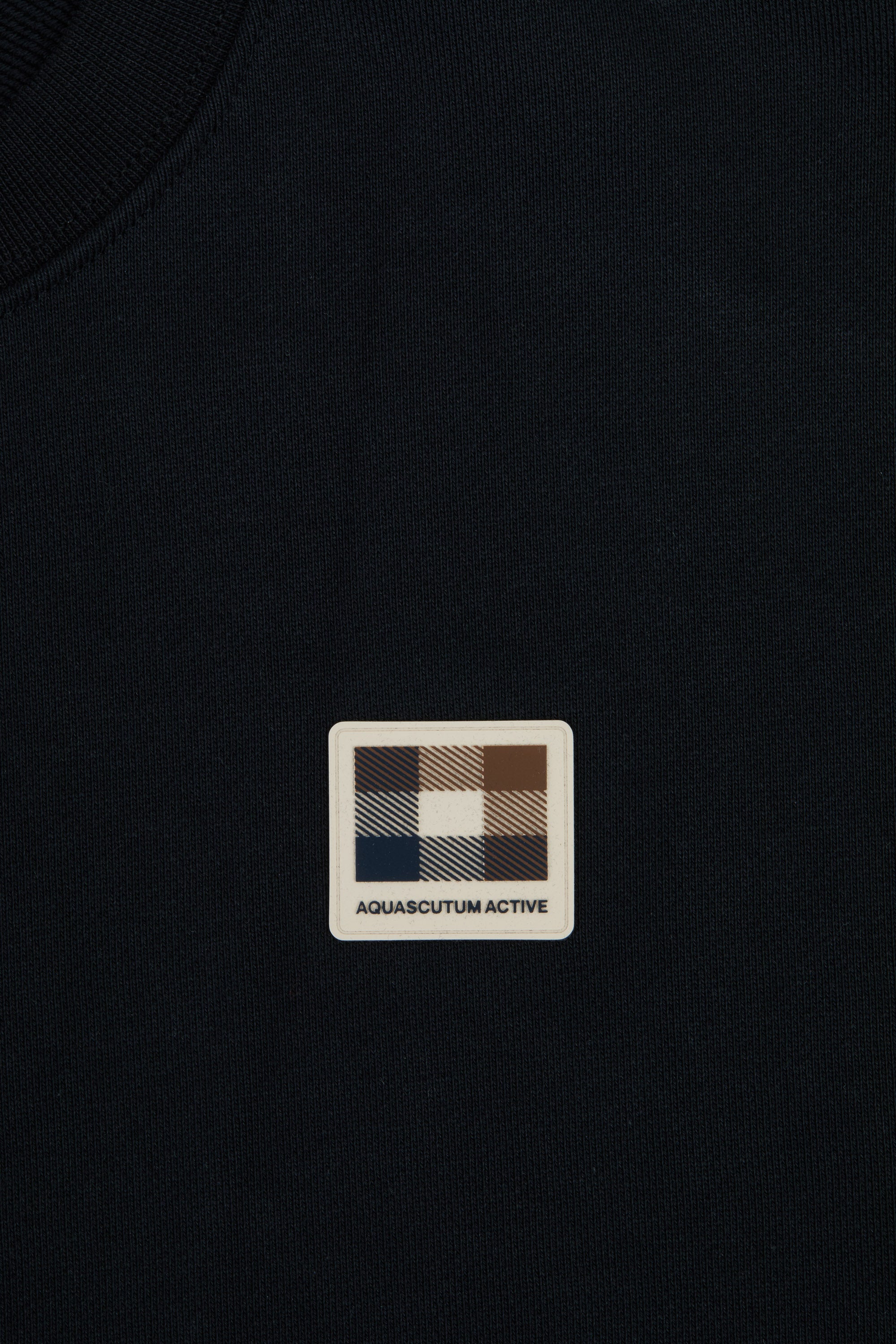 Badge Crewneck Sweater - Black – Aquascutum Active