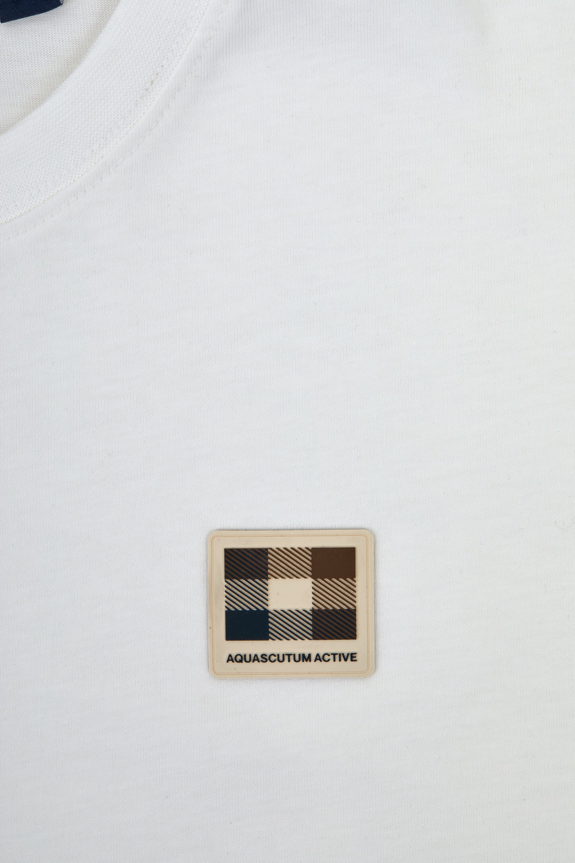 Badge T Shirt - Sour Cream – Aquascutum Active