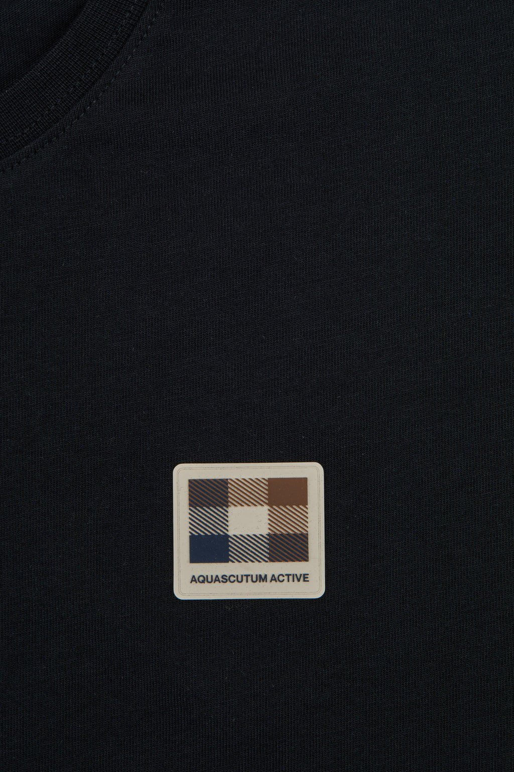 Badge T Shirt - Black – Aquascutum Active