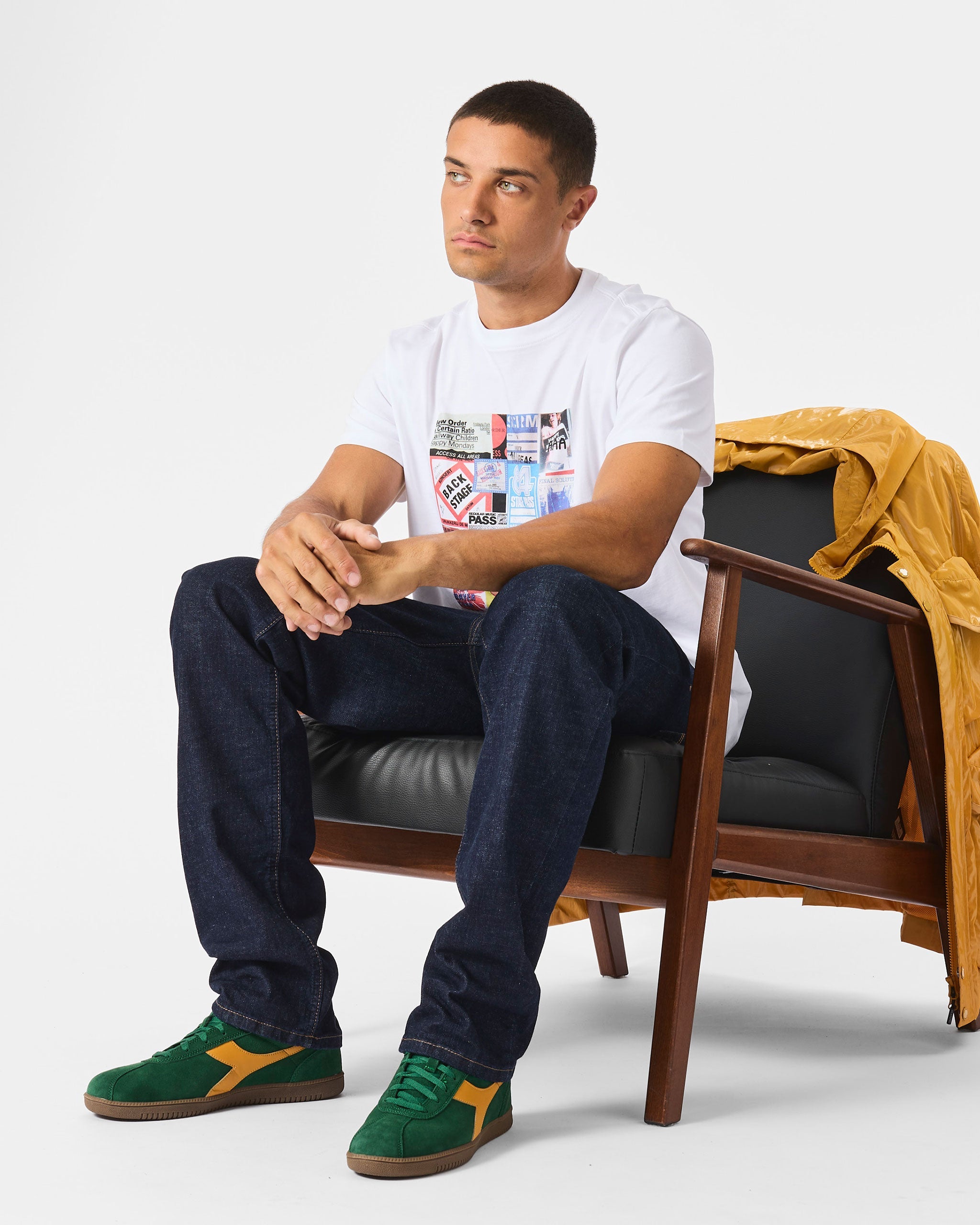 Weekend Offender Tapered Fit Black