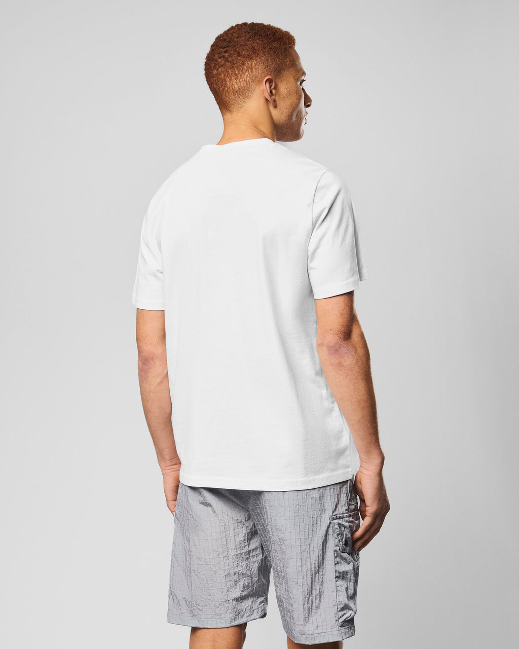 Stinivia T-Shirt — White / Smokey – Weekend Offender