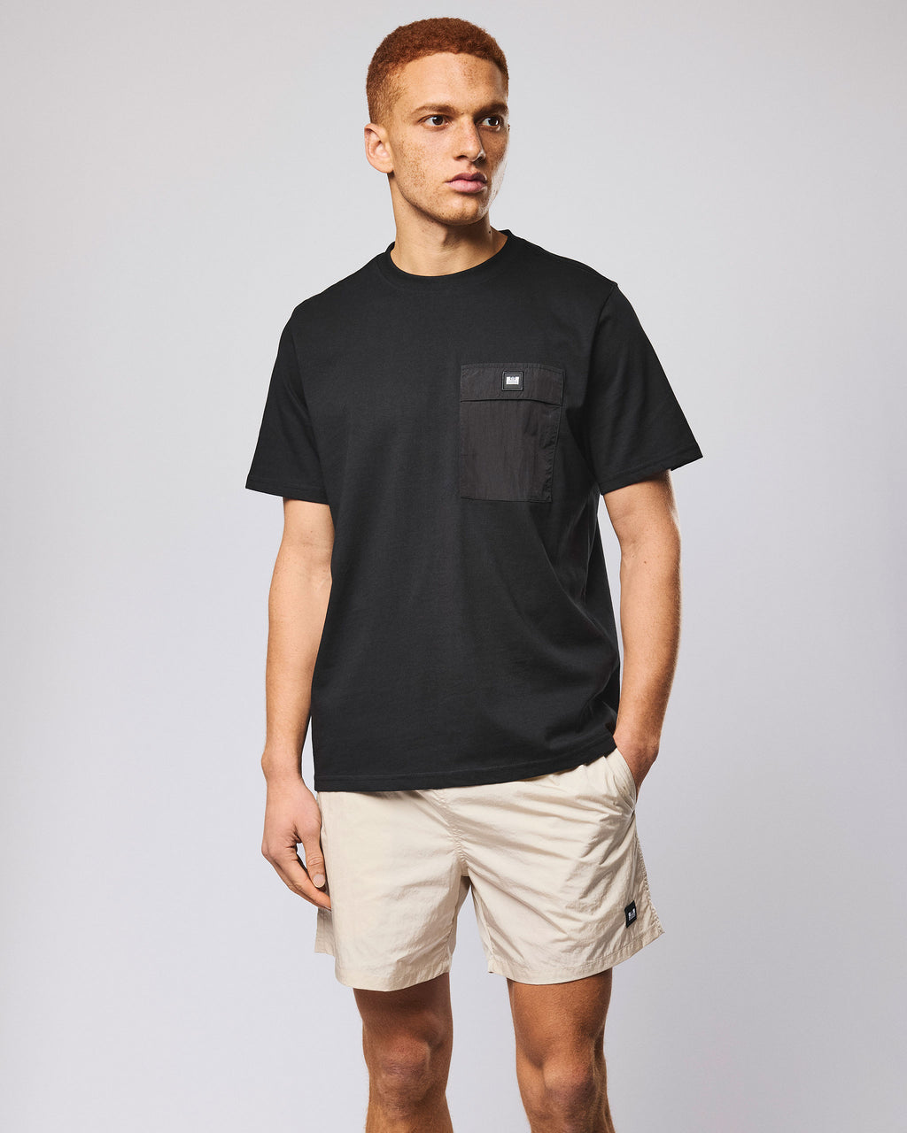 Stinivia T-Shirt — Black – Weekend Offender