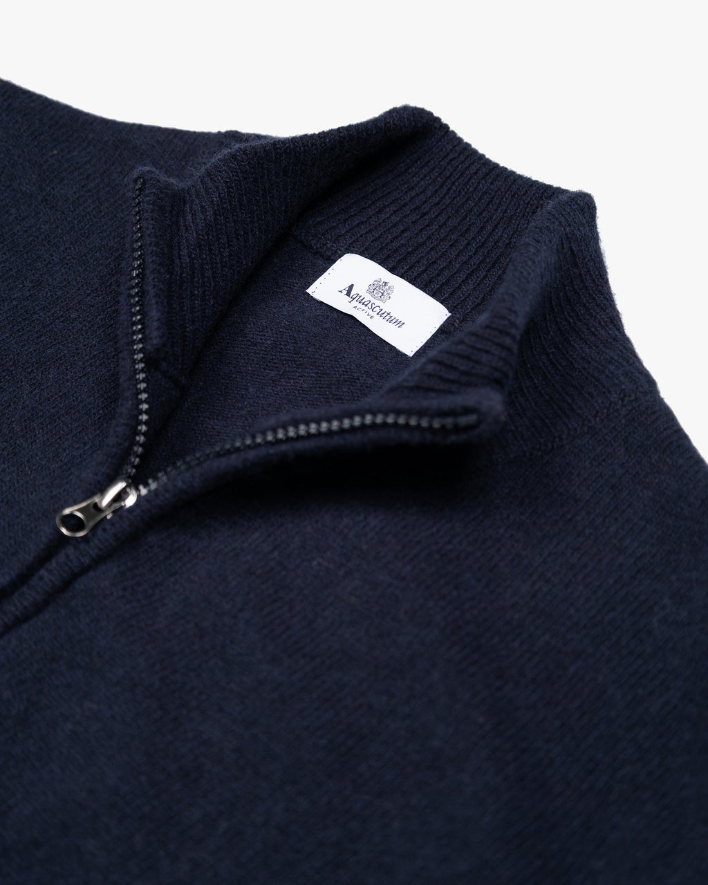 Lambswool FZ Knit Patch Quarter-Zip - Navy – Aquascutum Active